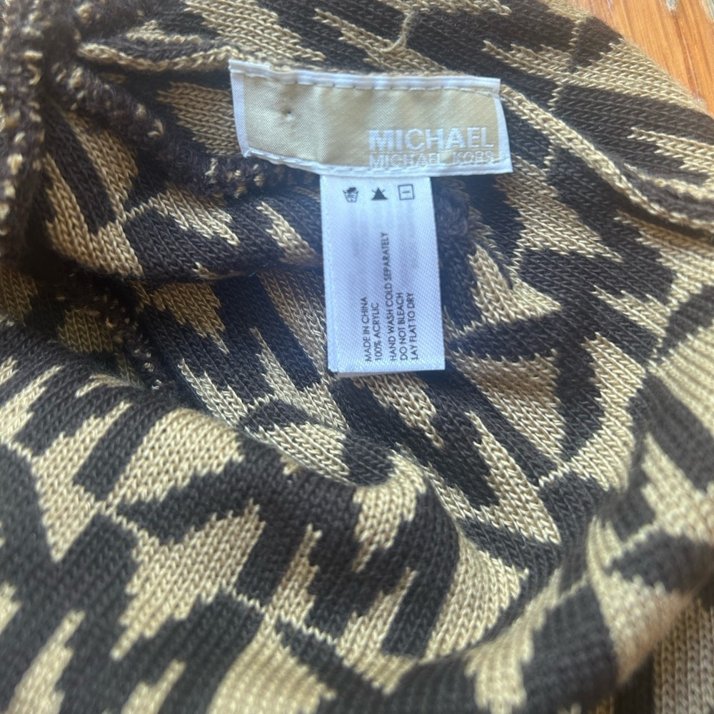 Michael Kors Hat and Scarf Set - Picture 2 of 5